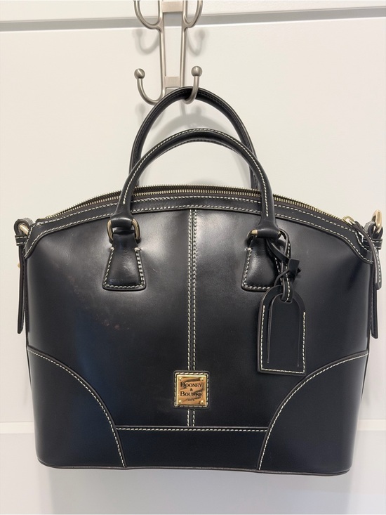 Dooney & Bourke Handbags - Dooney & Bourke Selleria Florentine Domed Satchel in black leather.